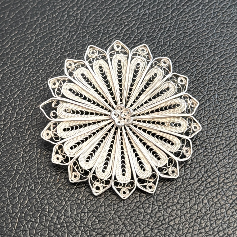 Ornate Sterling Silver Filagree Brooch